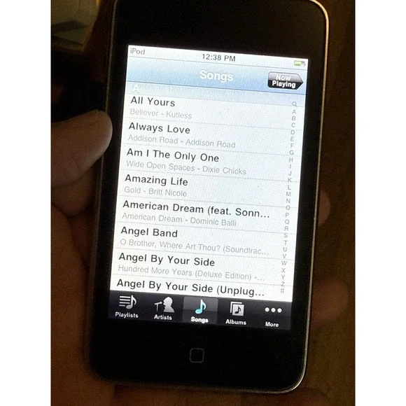 Apple iPod touch 2nd Gen/2009 8GB (MC086LL)